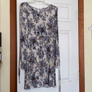 American Eagle long sleeve dress